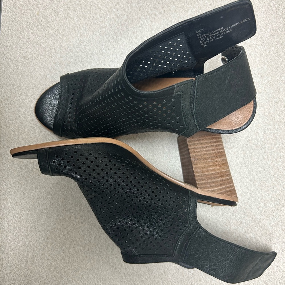 Steve by Steve Madden women’s Suzy dress sandals